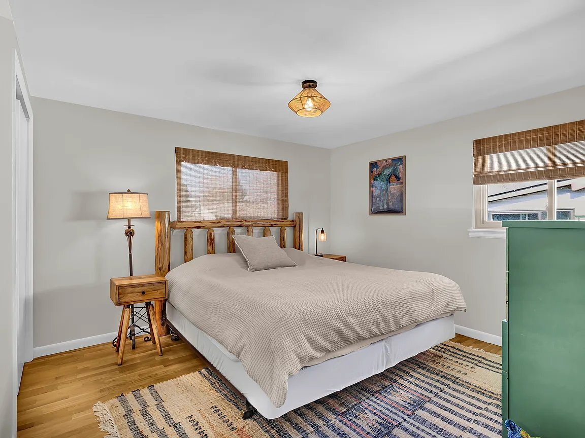 Building Photo - 1319 S Lincoln St