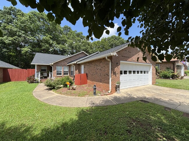 Primary Photo - 1843 Charter Dr