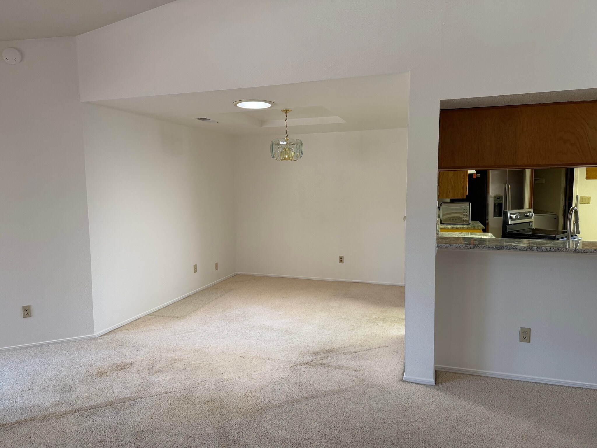 Building Photo - 5516 Cochiti Ct NW