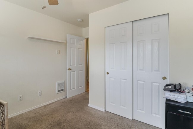 Building Photo - 9048 Pepperidge Ln SE