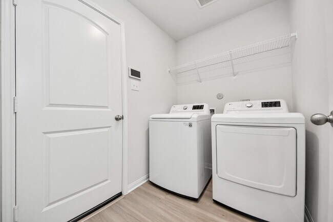 Building Photo - 3113 Foresail Ln