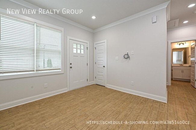 Building Photo - 1706 Club Rd