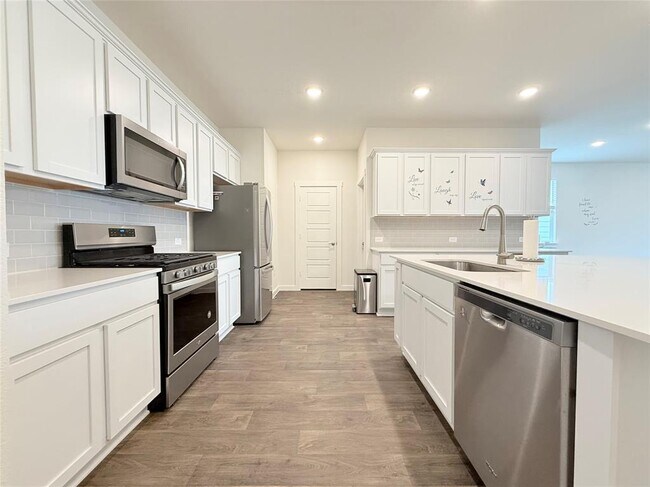 Building Photo - 3013 Louris Ln