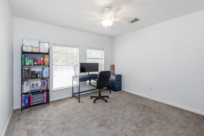 Building Photo - 15826 Jamie Lee Dr