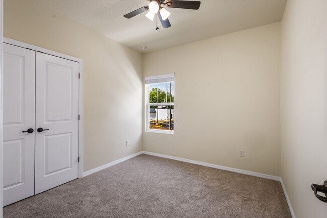 Building Photo - Beautiful House for Lease in Casselberry