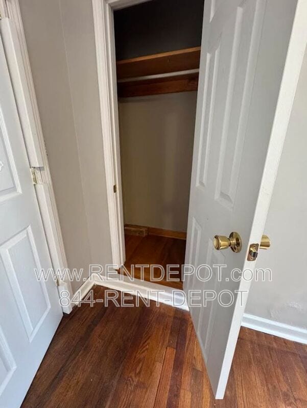 Building Photo - 1303 S St James Blvd