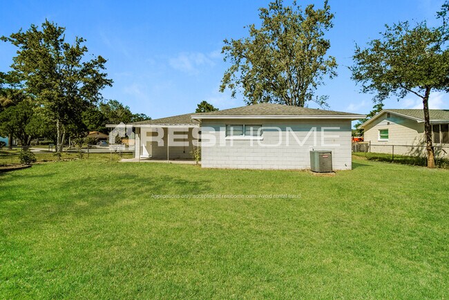 Building Photo - 8368 Geoffrey Ct