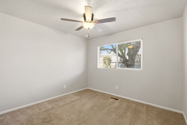 Building Photo - Exceptional Property in the NE Heights