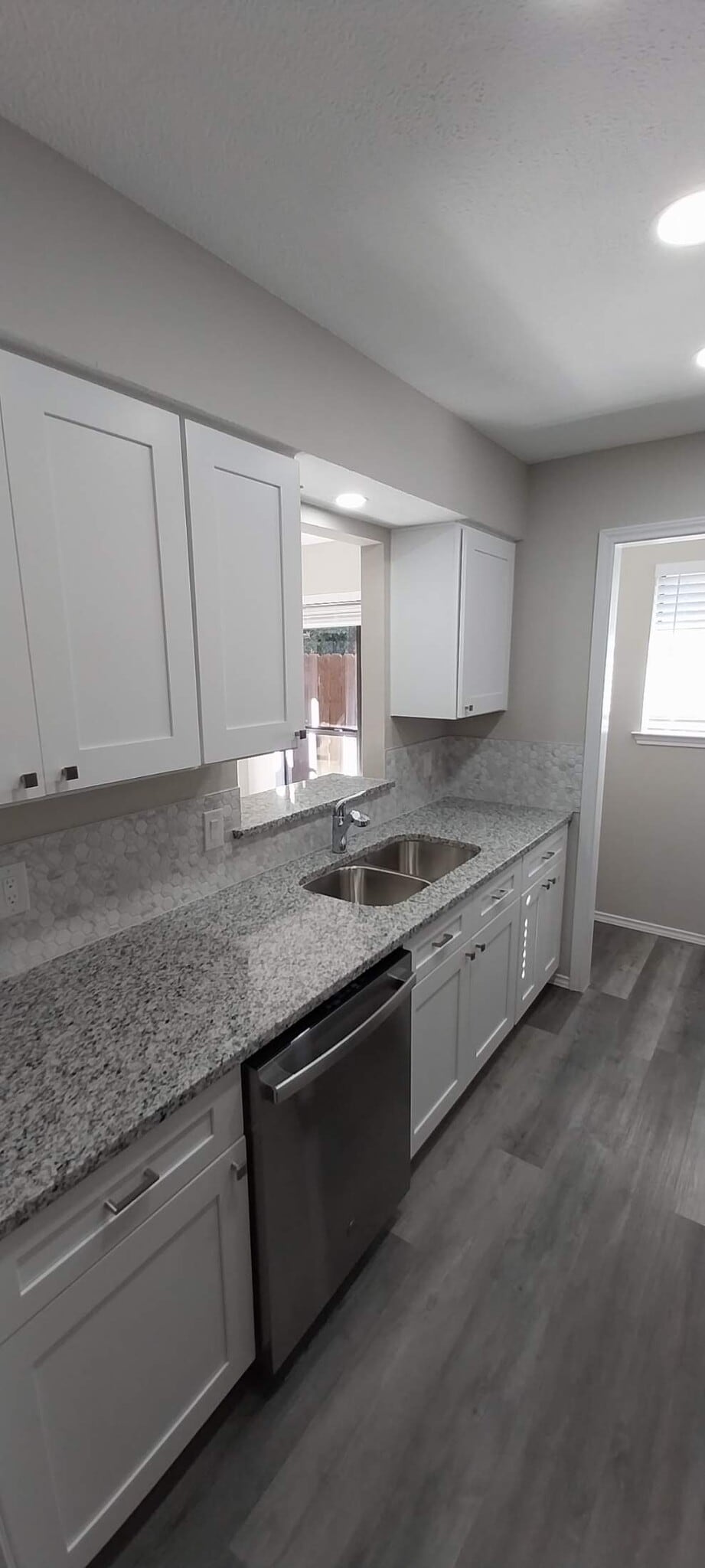 Kitchen - 8539 Holly St