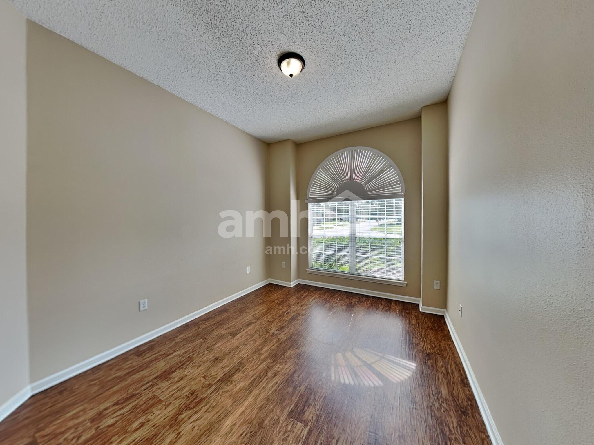 Building Photo - 9125 Fallsmill Dr