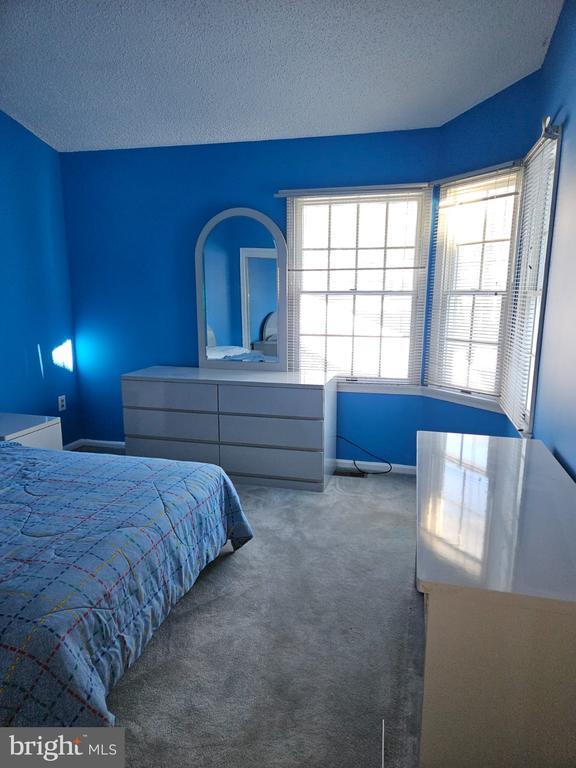 Building Photo - 45 Coriander Dr