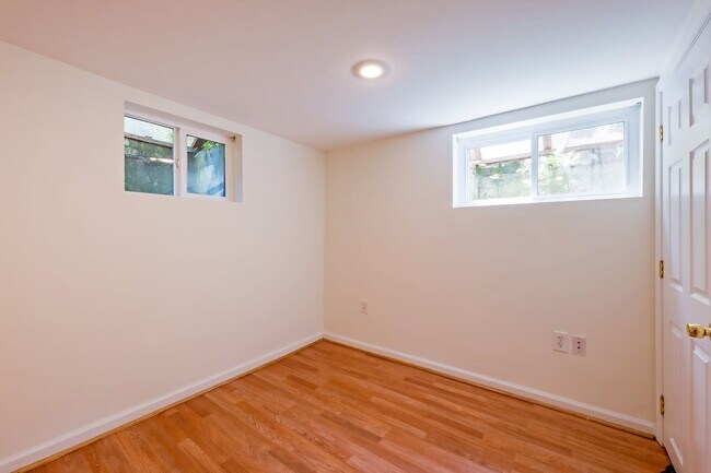 Building Photo - 7814 Garland Ave.