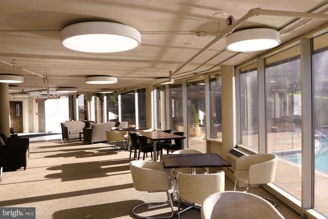 Building Photo - 8350 Greensboro Dr