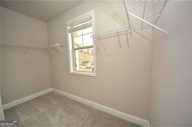 Building Photo - 2170 Manor Pointe Dr