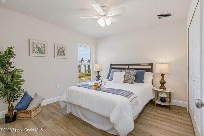 Building Photo - 187 Hidden Woods Pl