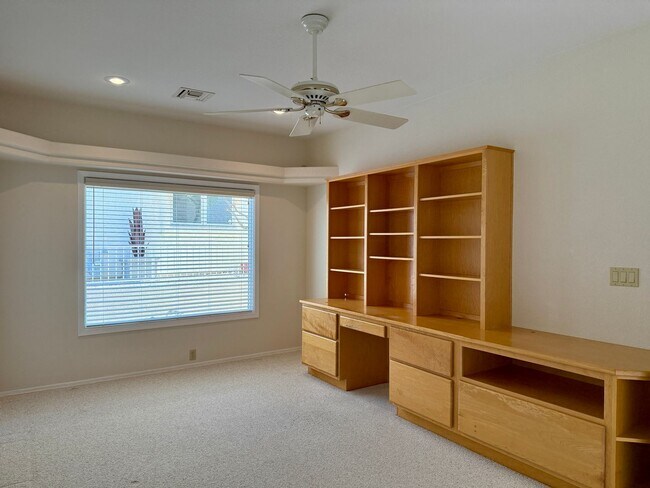 Building Photo - Pending - Long term