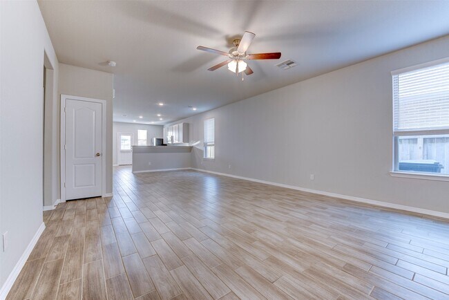 Building Photo - 24803 Russet Bluff Trl