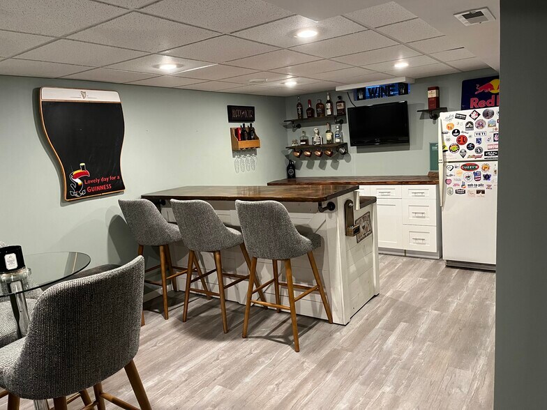 Building Photo - 1266 Cleveland Ave S