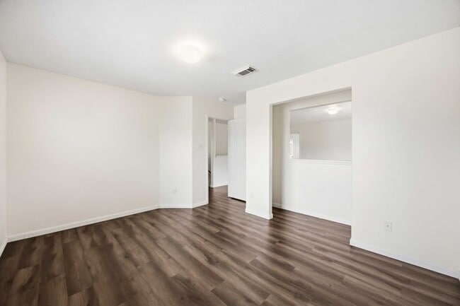 Building Photo - 14015 Crossvale Ln