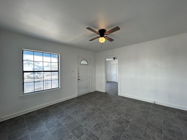 Building Photo - 815 San Jorge Ave