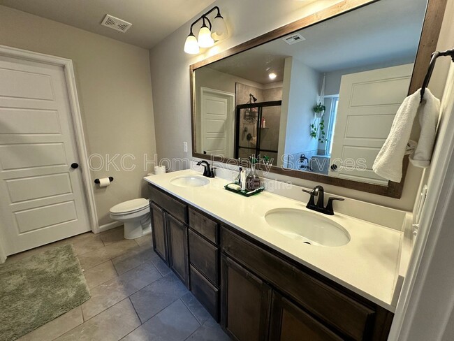 Building Photo - 7724 Windstone Dr