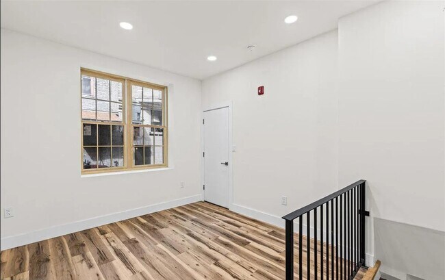 Building Photo - 1222 Chancellor St