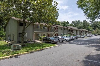 Building Photo - Rustic Springs Condominiums – 1 Bed / 1 Bath Condo in NW Gainesville