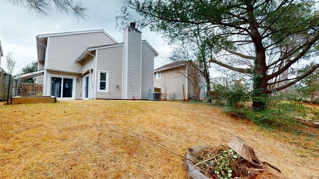 Building Photo - 5472 Chatham Lake Dr