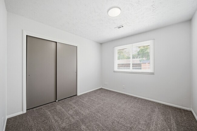 Building Photo - 1417 N 20th St