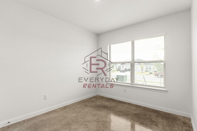 Building Photo - 912 Cherry Laurel Ln