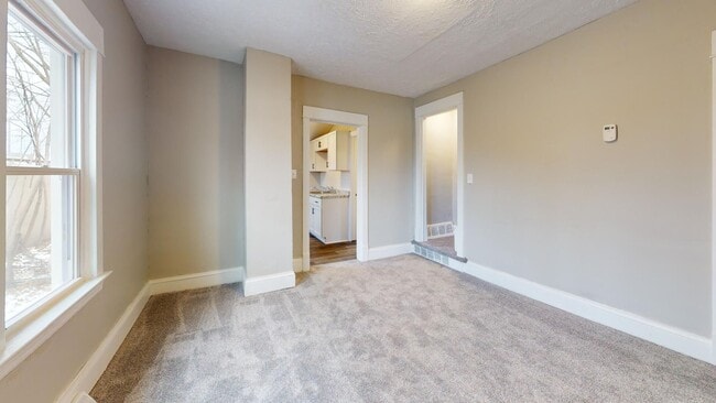 Building Photo - Stockyards Area - 2 Bedrooms - Single Fami...