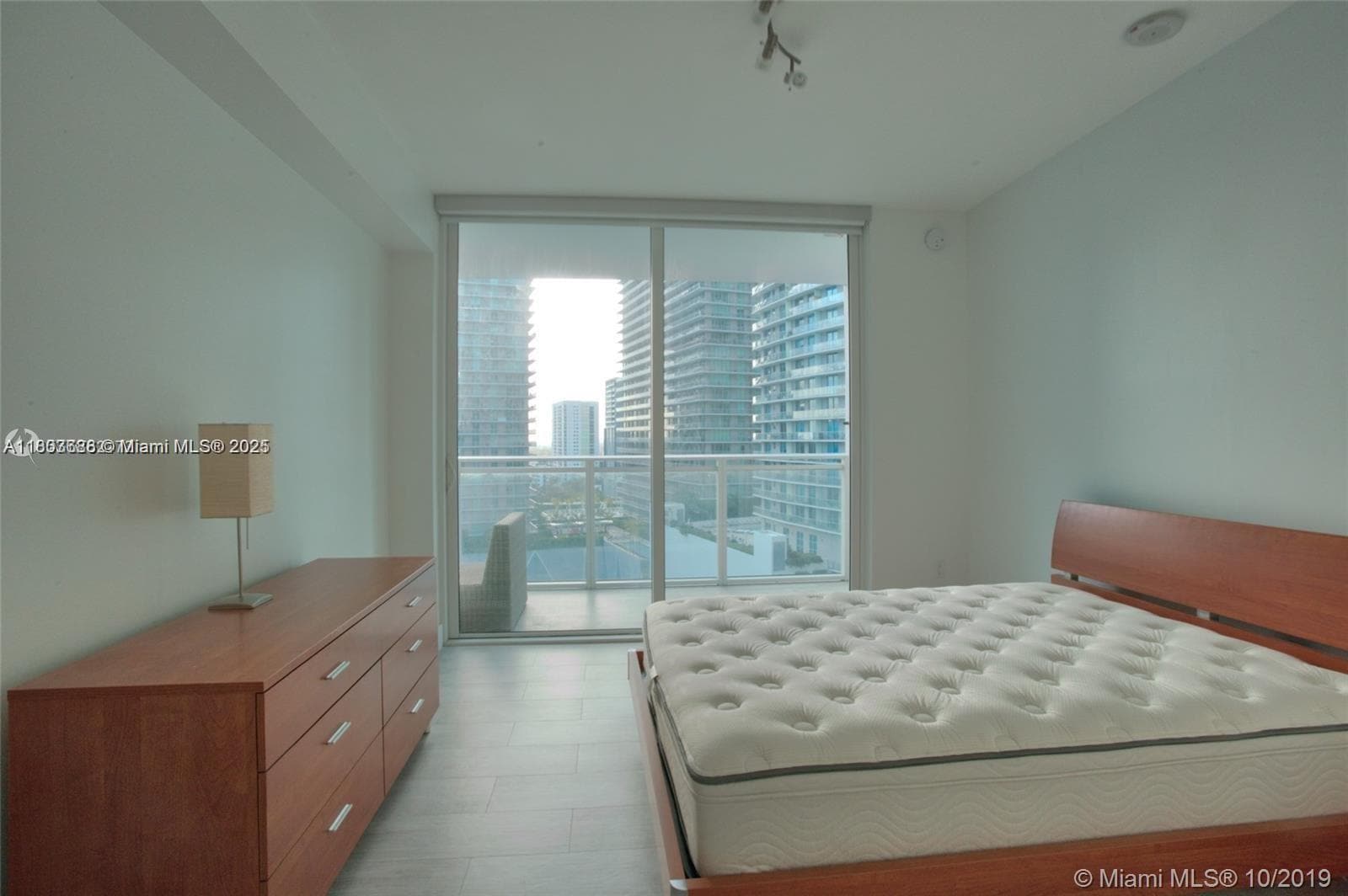 Building Photo - 1080 Brickell Ave