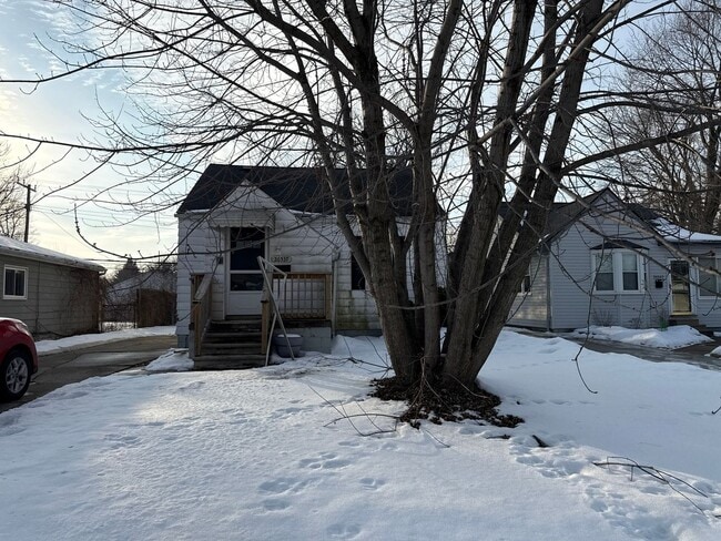 Building Photo - 26537 Brettonwoods St