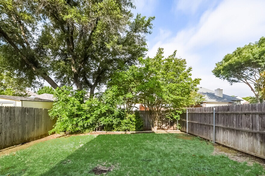 Patio - 4231 Crestedge Ln