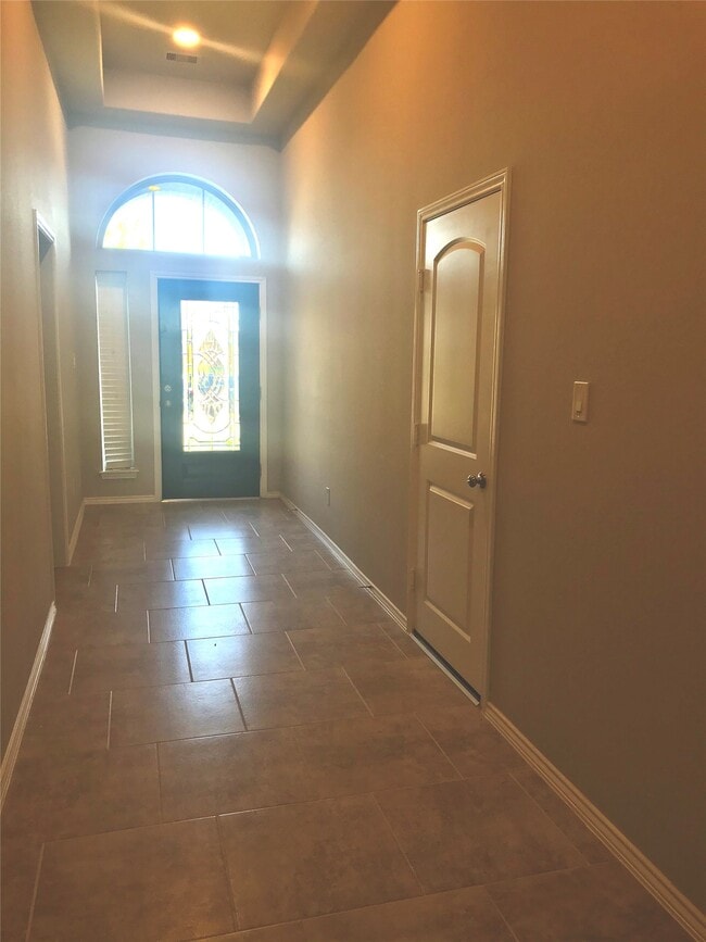 Building Photo - 23826 Via Viale Dr