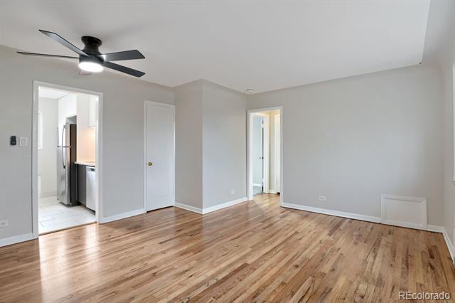 Building Photo - 422 S Clarkson St