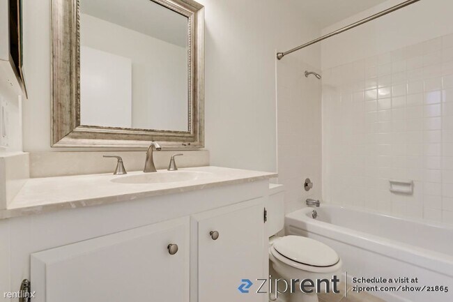Building Photo - 2 br, 2 bath Townhome - 57 Sereno Cir, Oak...
