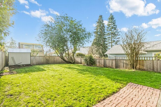 Building Photo - One-of-a-Kind AIR CONDITIONED Gatewood Cha...