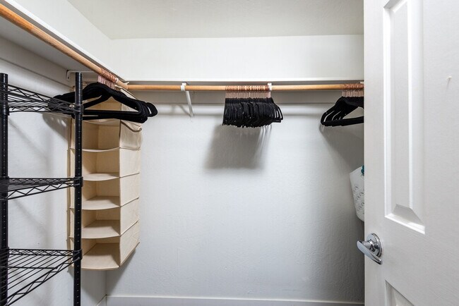 Building Photo - 2041 N 87th Way