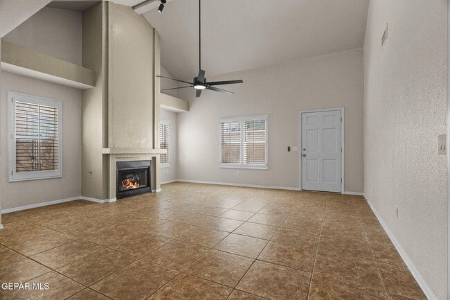 Building Photo - 143 N Alto Mesa Dr