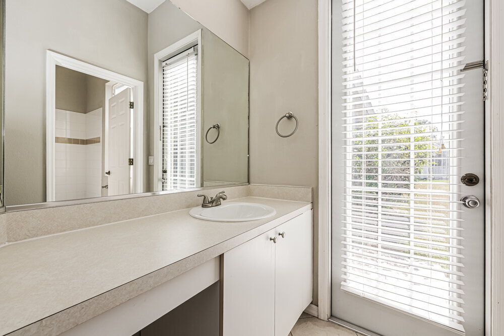 Building Photo - 6282 Rock Creek Cir