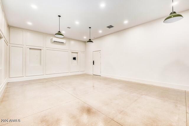 Building Photo - 35 S Fairway Ct