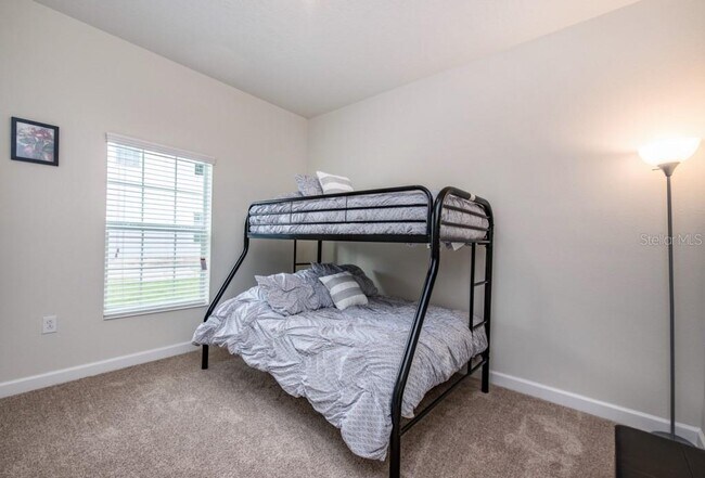 Building Photo - 9047 Dogleg Dr