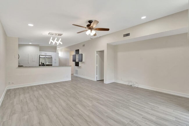 Building Photo - 11555 Orange Blossom Ln