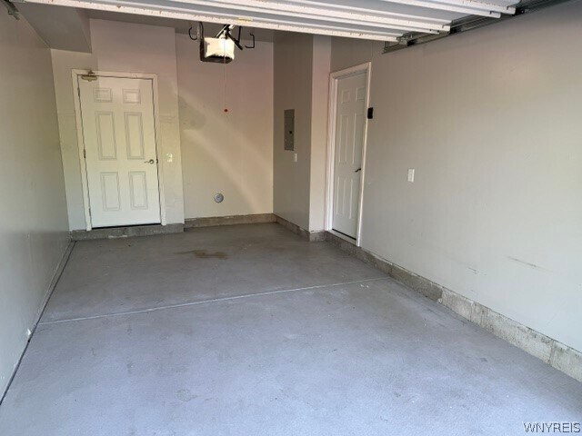 Building Photo - 48 Roger Chaffee Dr