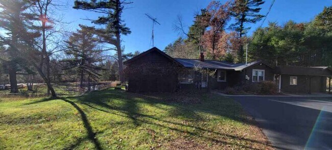 Building Photo - 3 bedroom 3 bath!!!~