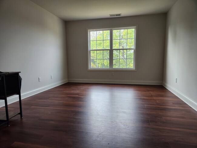 Building Photo - 16613 Rockcrest View Ln