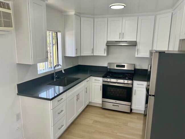 Building Photo - Gregory Way Apartments
