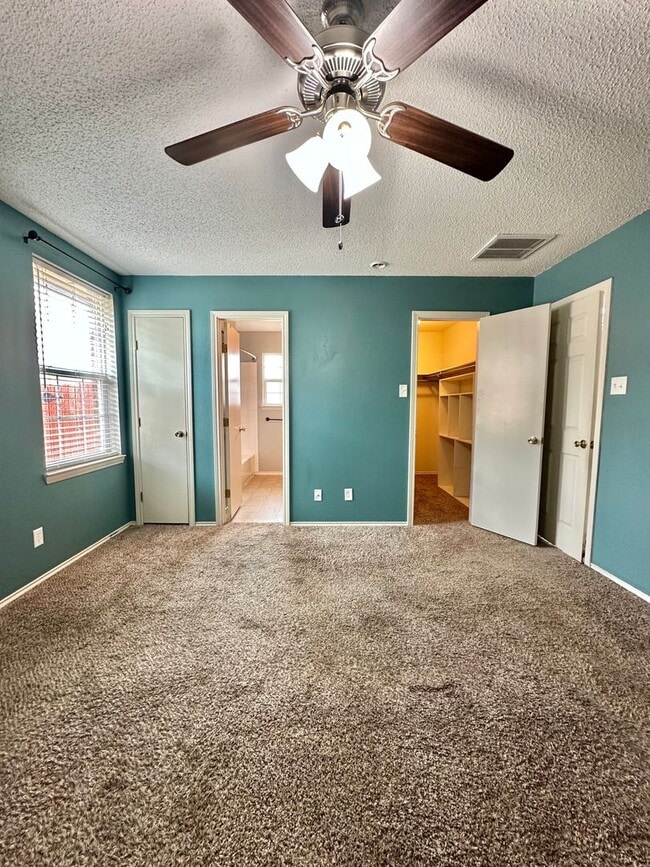 Building Photo - COMING MARCH 2026- 4-Bedroom Home in Paulann w/ Solar Panels!