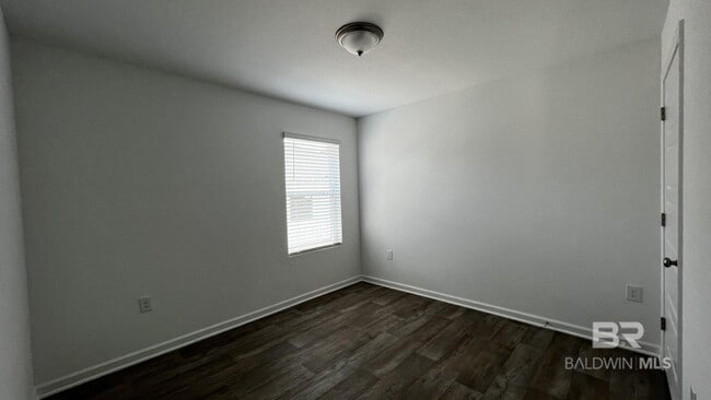 Building Photo - 13580 Cannes Ct